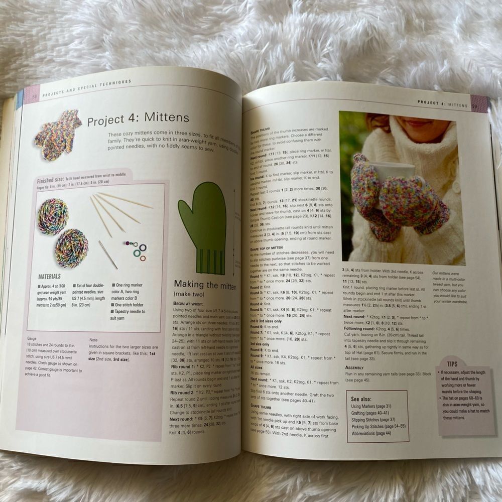 Very Easy Circular Knits Book EUC‎ - Picture 3 of 9